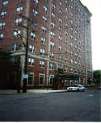 myapartment.jpg (34298 bytes)